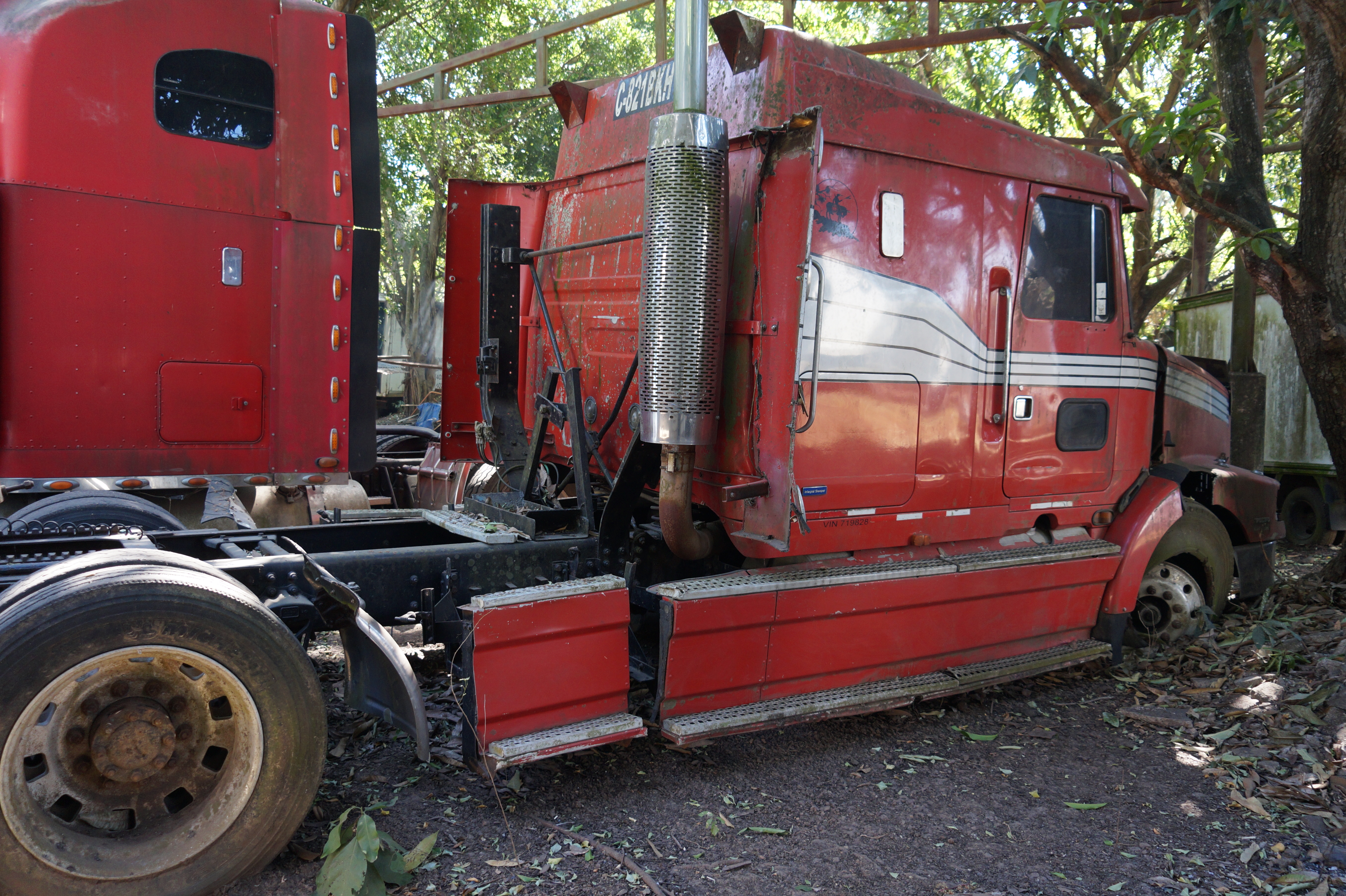 Cabezal Volvo WIA64T 1996 (lote 14), fotografía 2