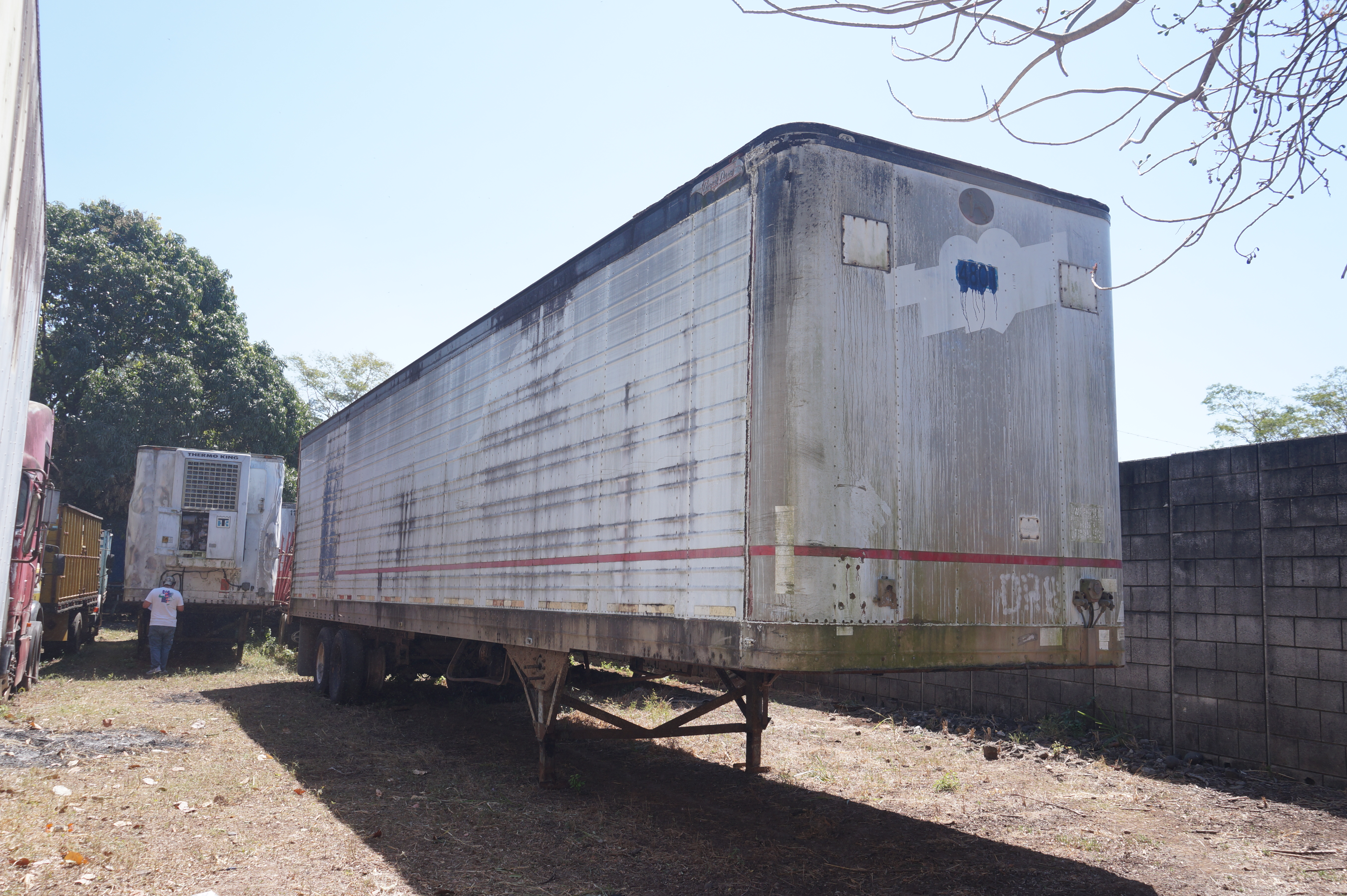 Furgón uso trans carga Great Dane 7511TJLW 48 1989 (lote 18)