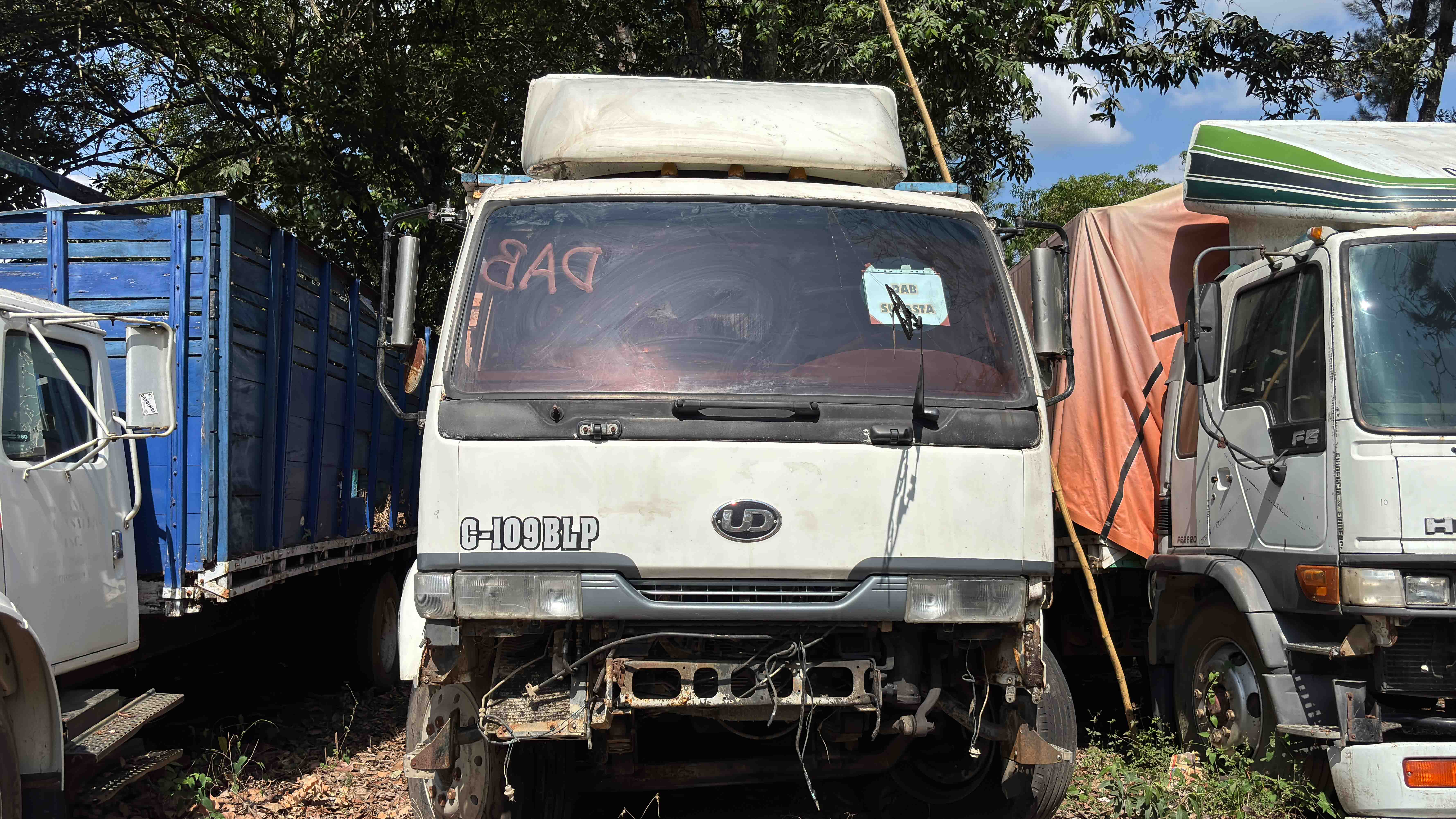 Camión Furgón UD Nissan 2600 2000 (lote 14)