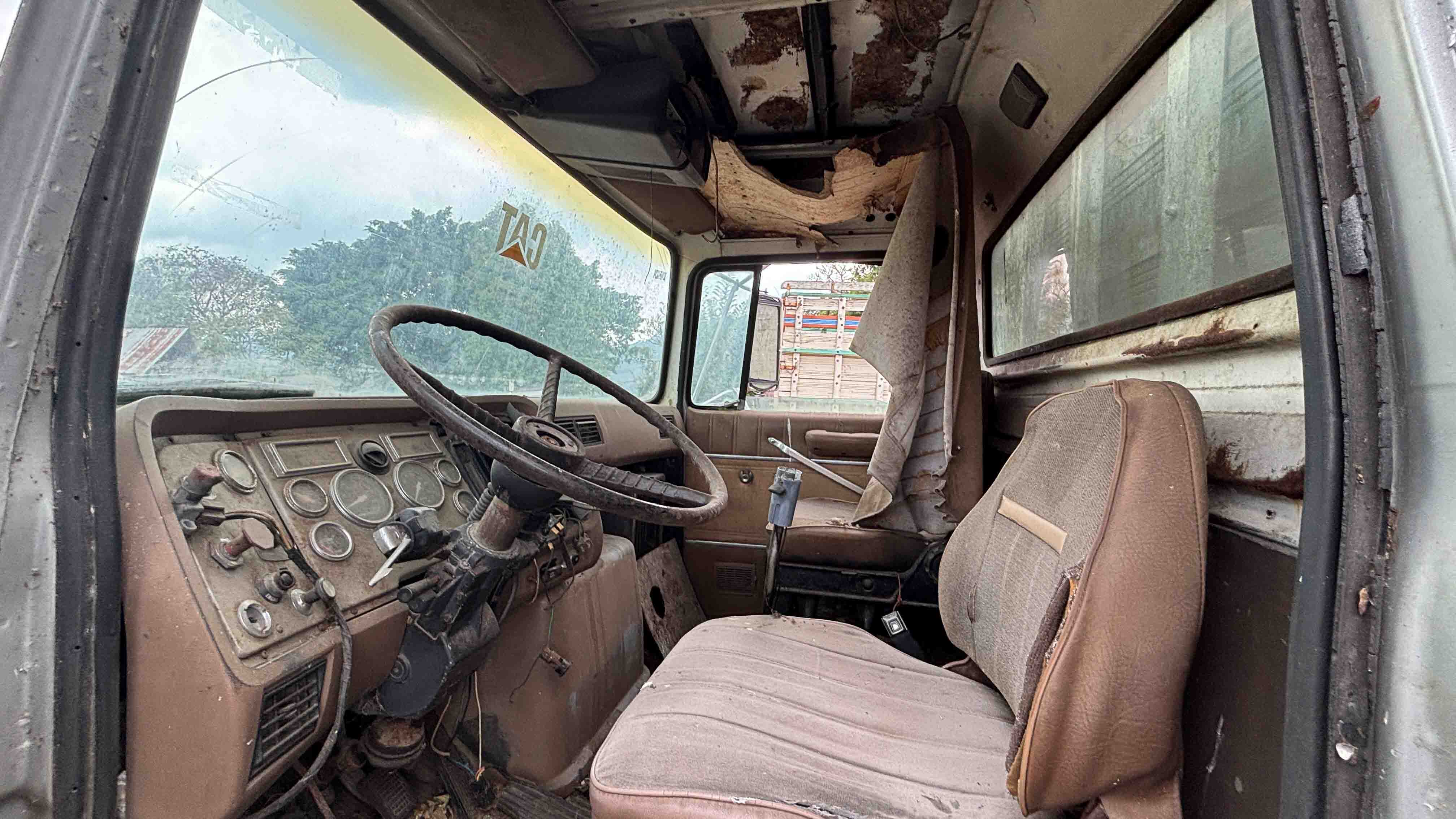 Camión Ford LTA9000 1990 (lote 19), fotografía 4