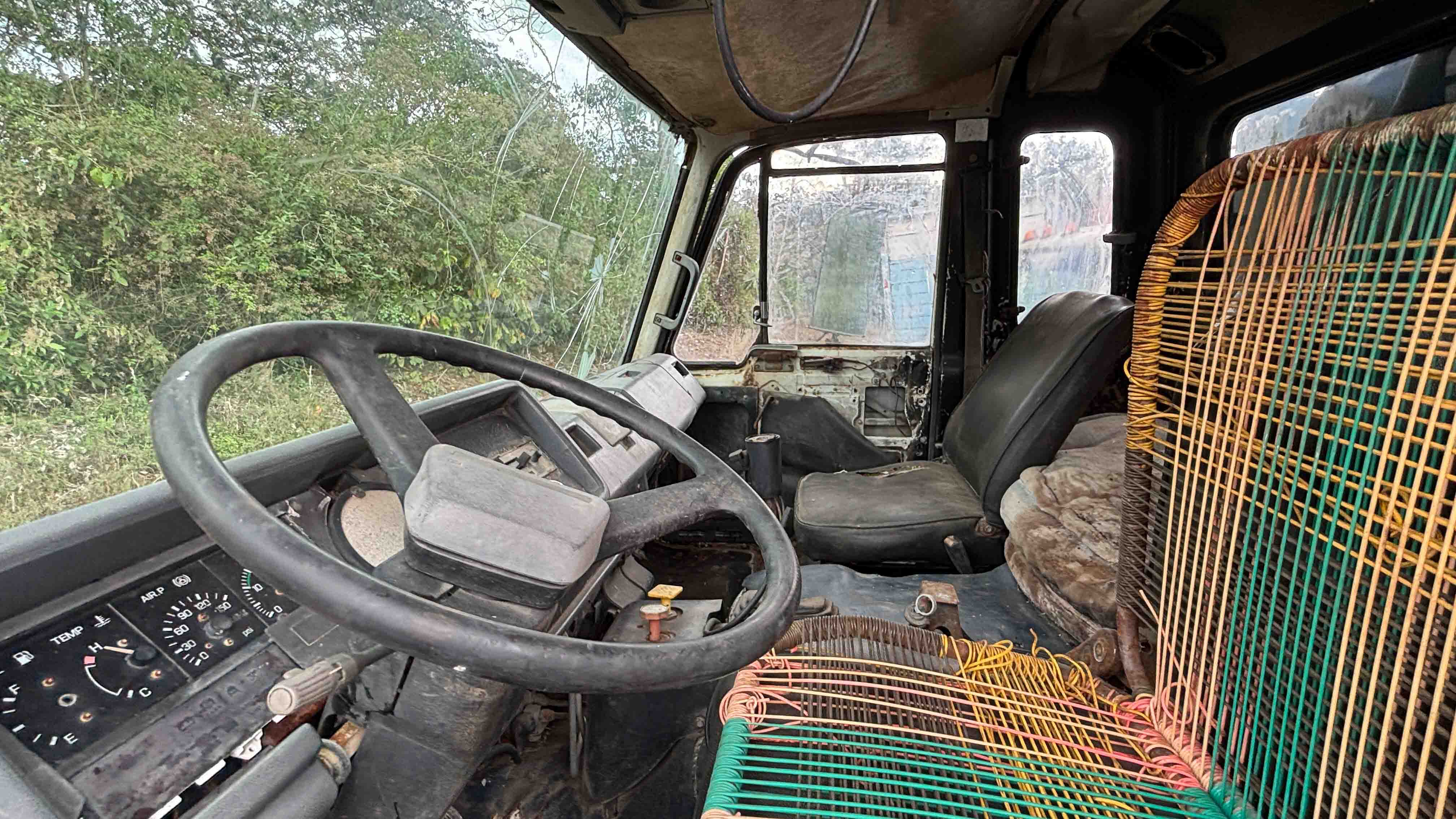 Camión Nissan CPC 1988 (lote 23), fotografía 4