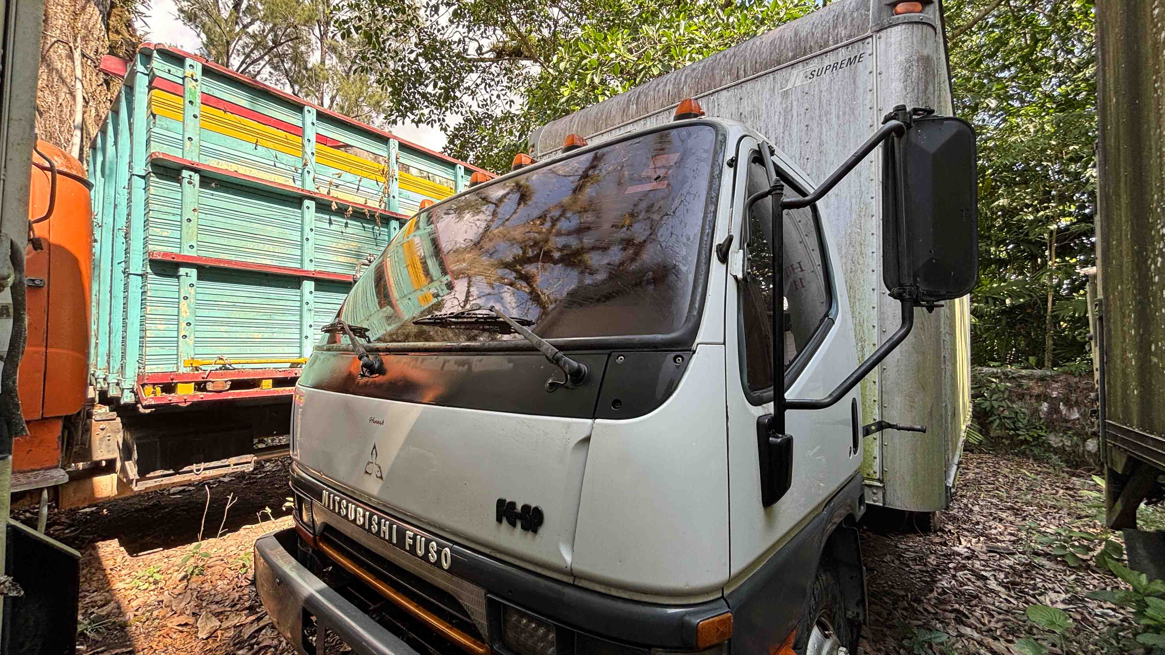 Camión furgón Mitsubishi Fuso FE649-SP 2000 (lote 31)
