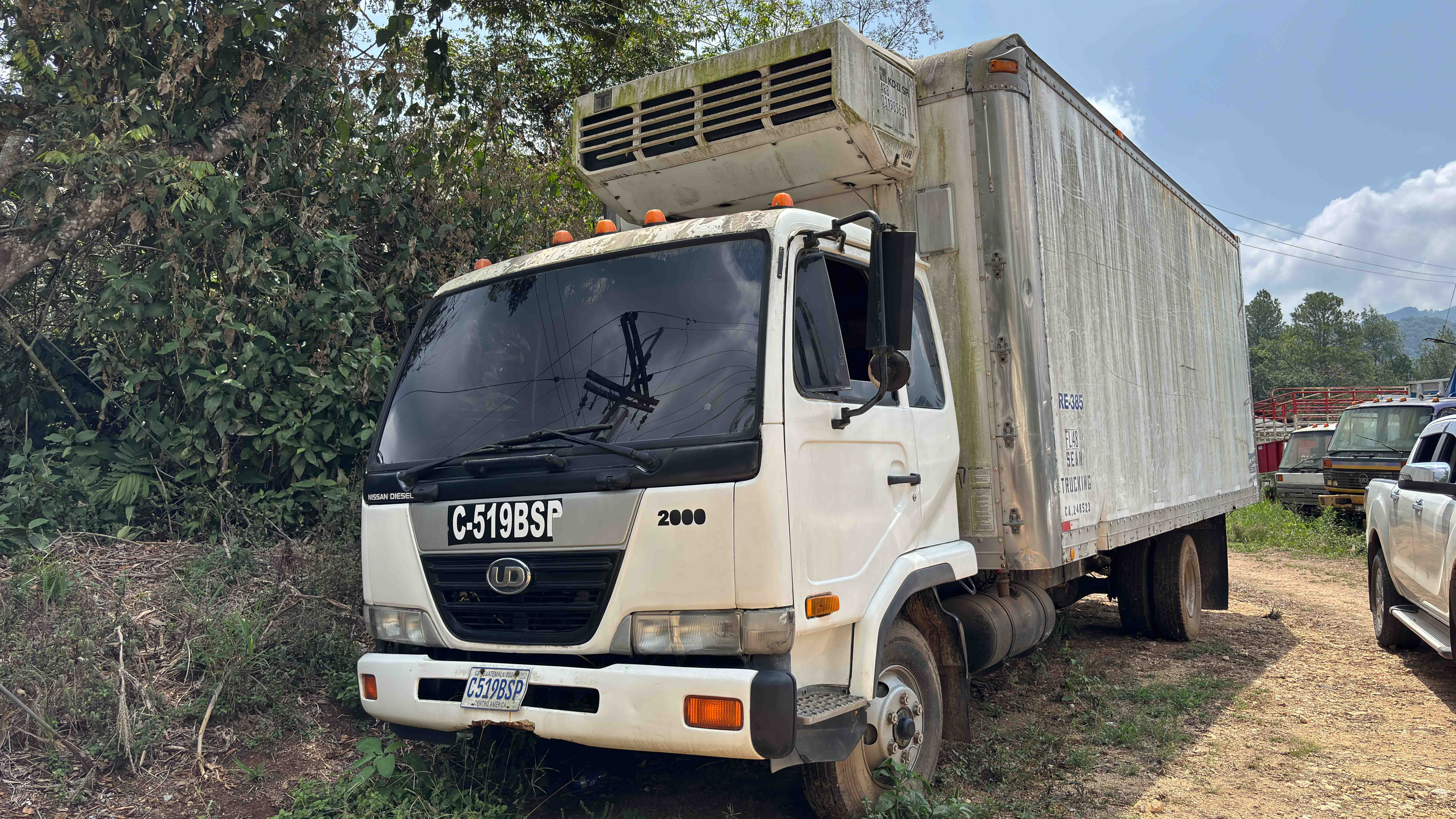 Camión UD NISSAN UD2000 2005 (lote 34)