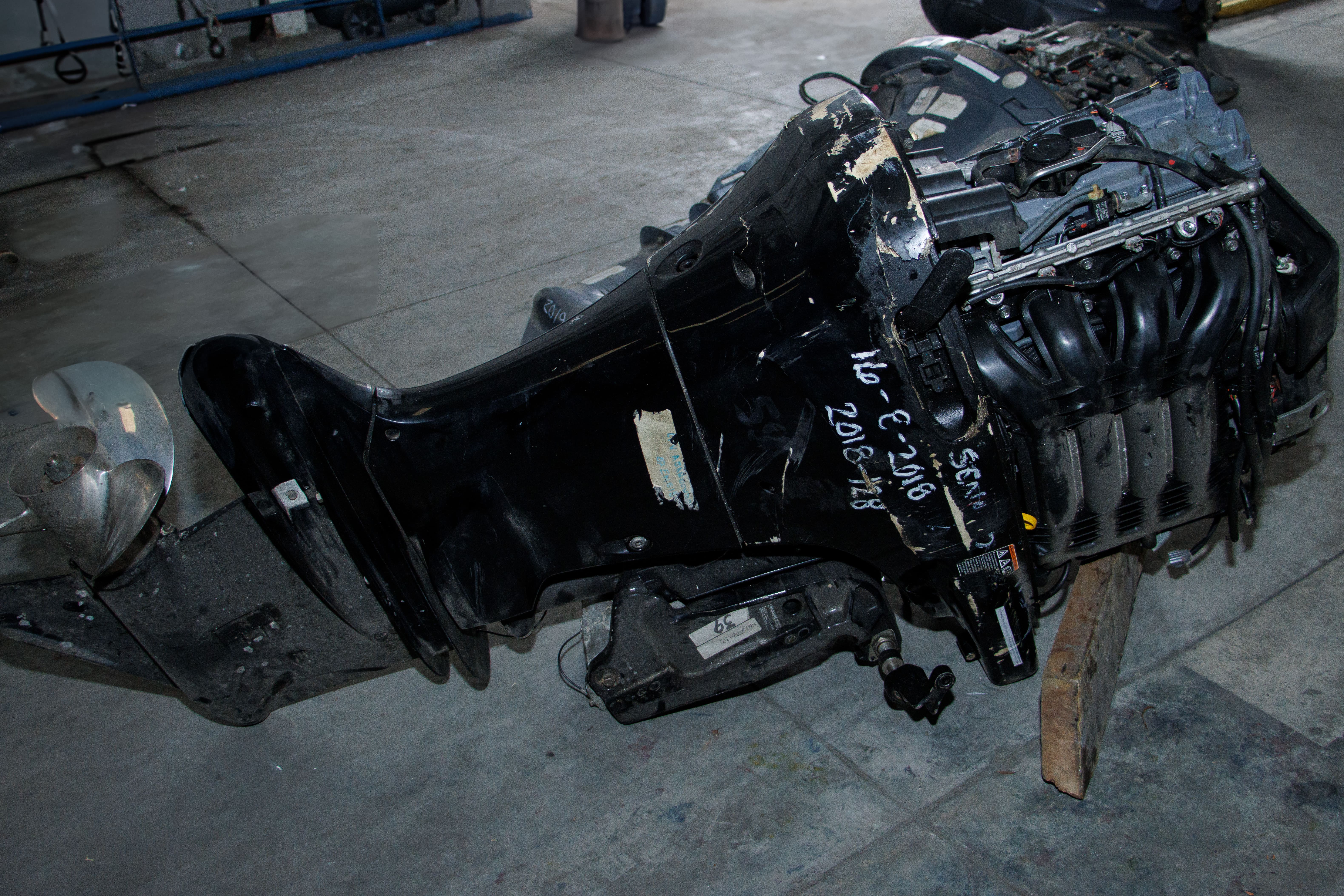Motor marino fuera de borda Suzuki DF115 (lote 01), fotografía 2