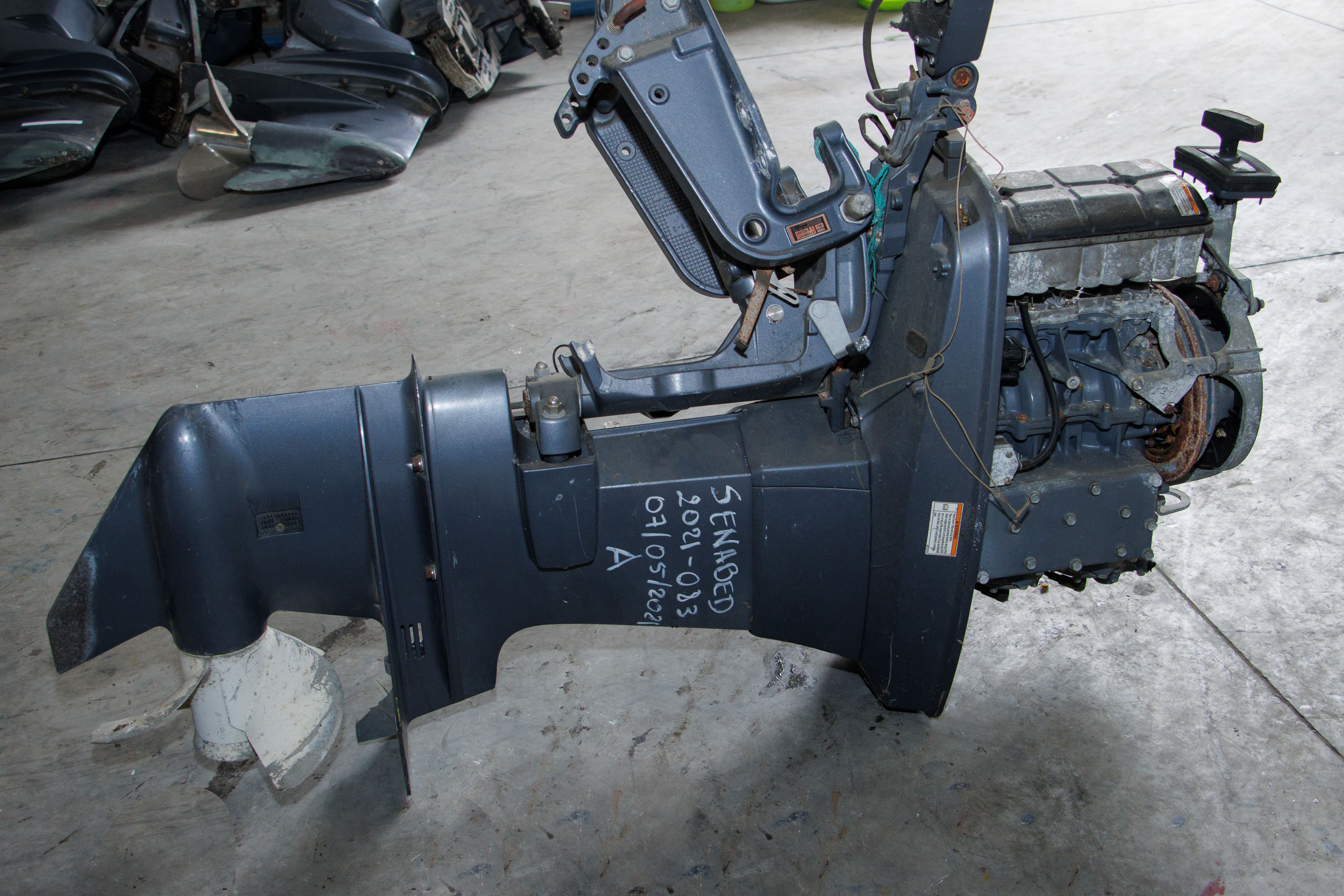 Motor marino fuera de borda Yamaha Enduro 75 (lote 11)
