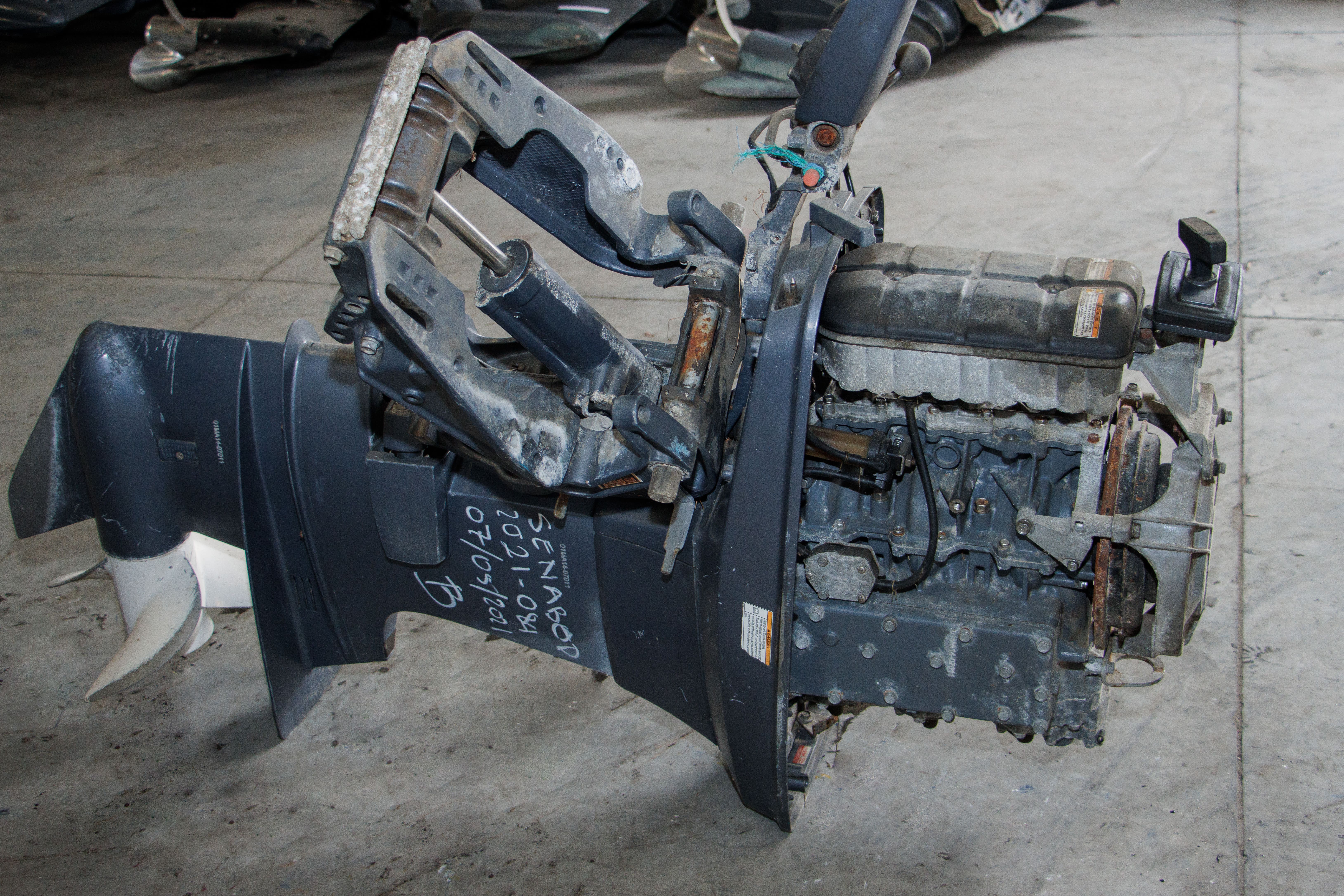 Motor marino fuera de borda Yamaha Enduro 75 (lote 13)
