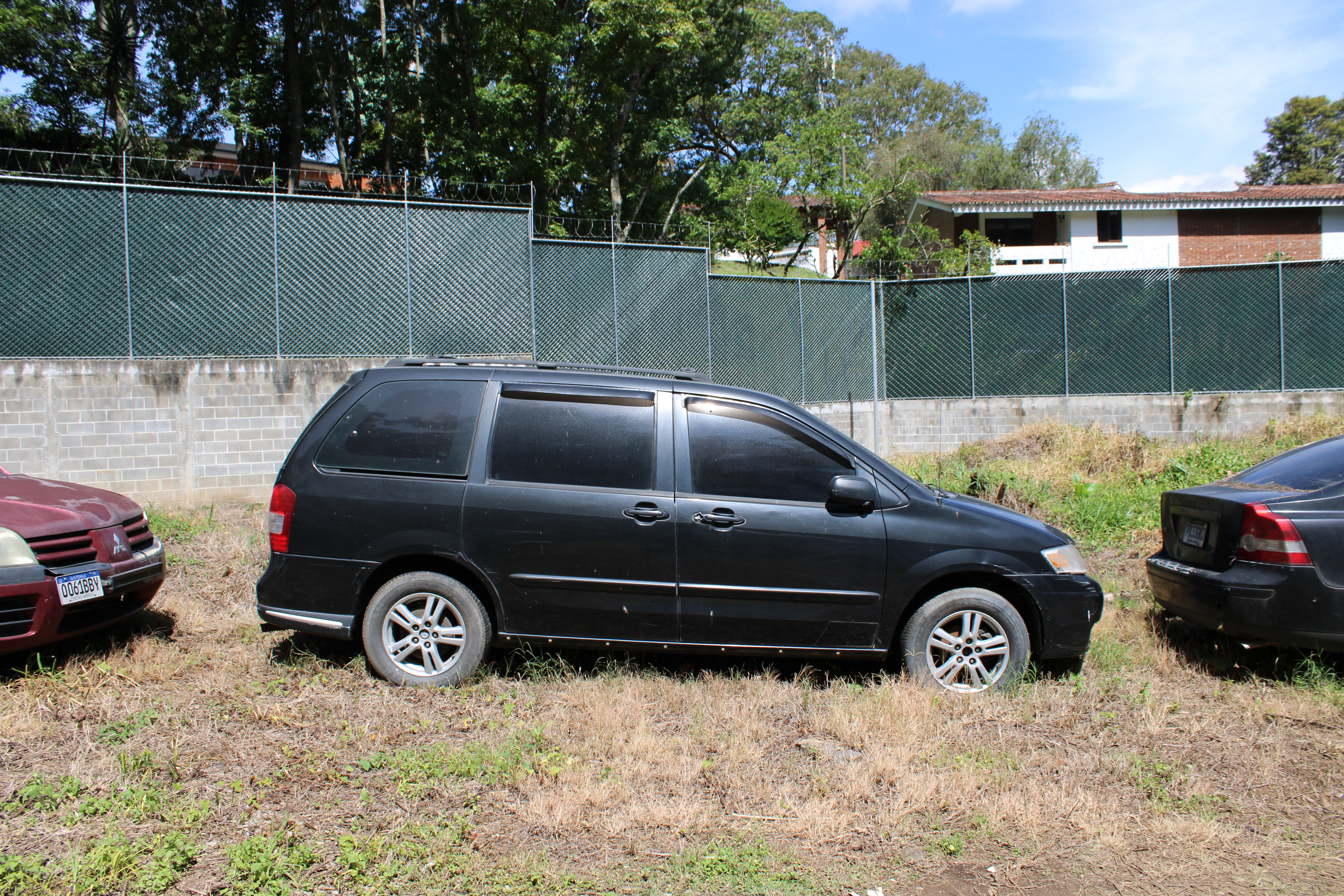 Microbús Mazda MPV LX 4X2 2000 (lote 13), fotografía 2