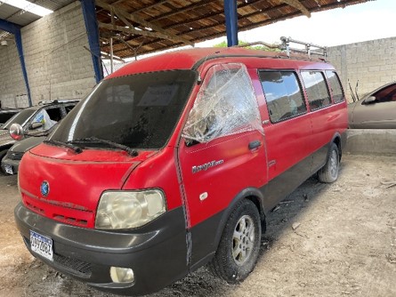 Microbús Kia Bongo 2004 (lote 01)