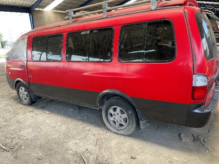 Microbús Kia Bongo 2004 (lote 01), fotografía 3