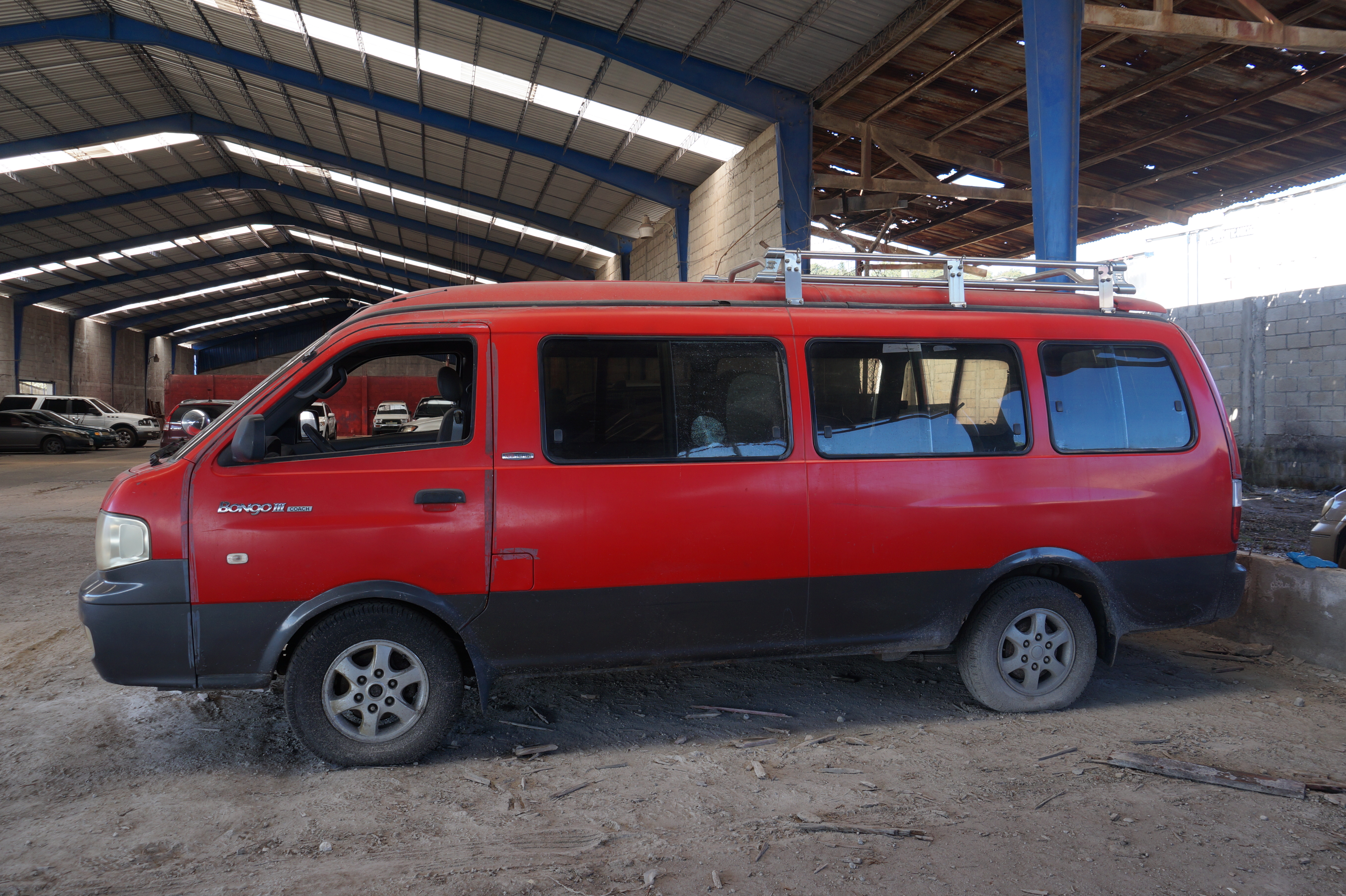 Microbús Kia Bongo 2004 (lote 01), fotografía 5