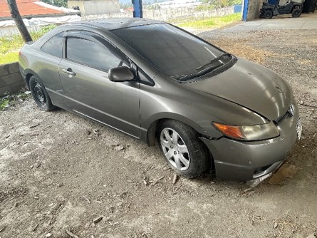 Automóvil Honda Civic EX Coupe 2007 (lote 05)