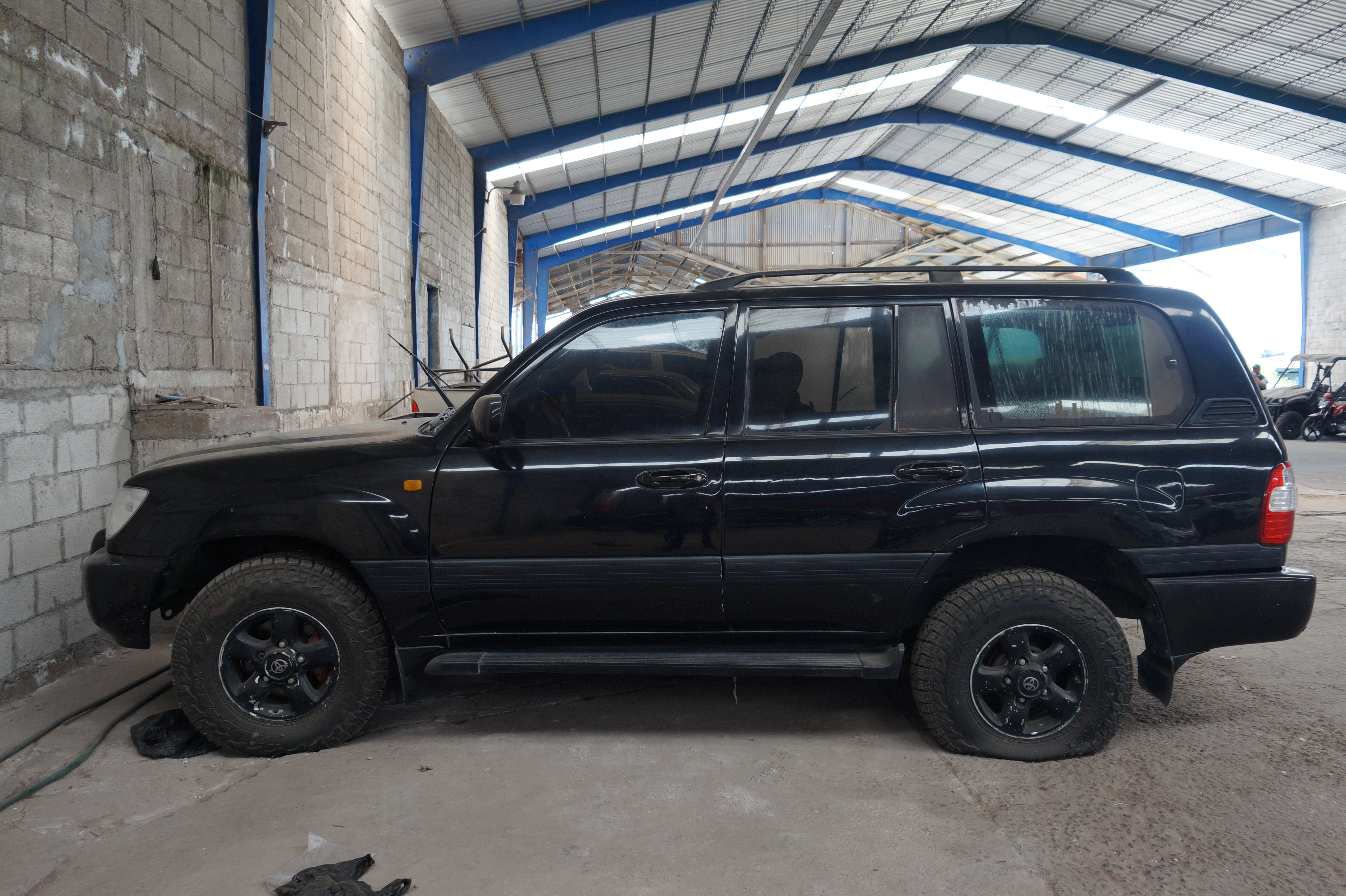 Camioneta Toyota Land Cruiser 2002 (lote 15), fotografía 5