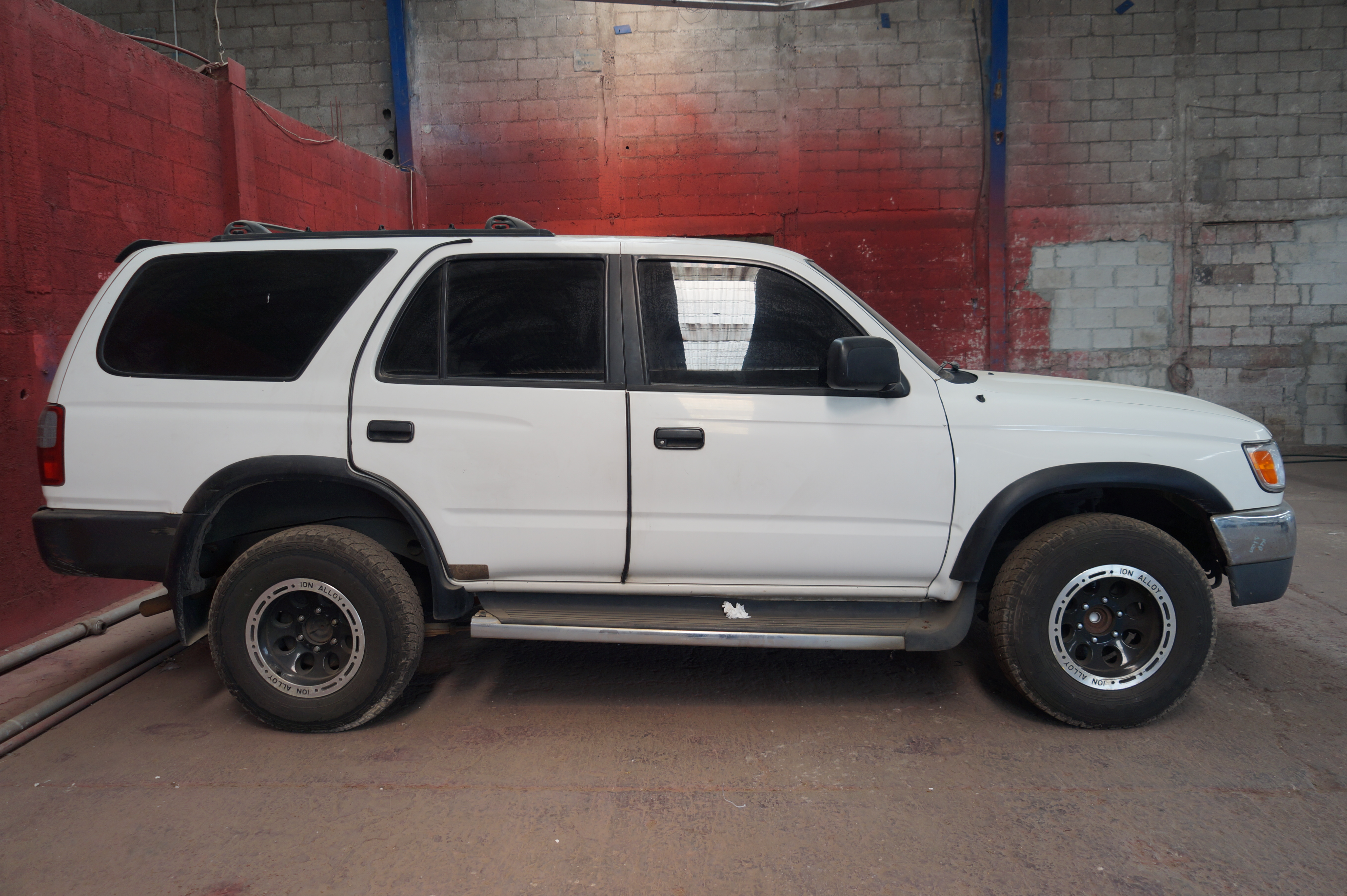 Camioneta Toyota 4Runner SR5 4x2 1997 (lote 17), fotografía 5