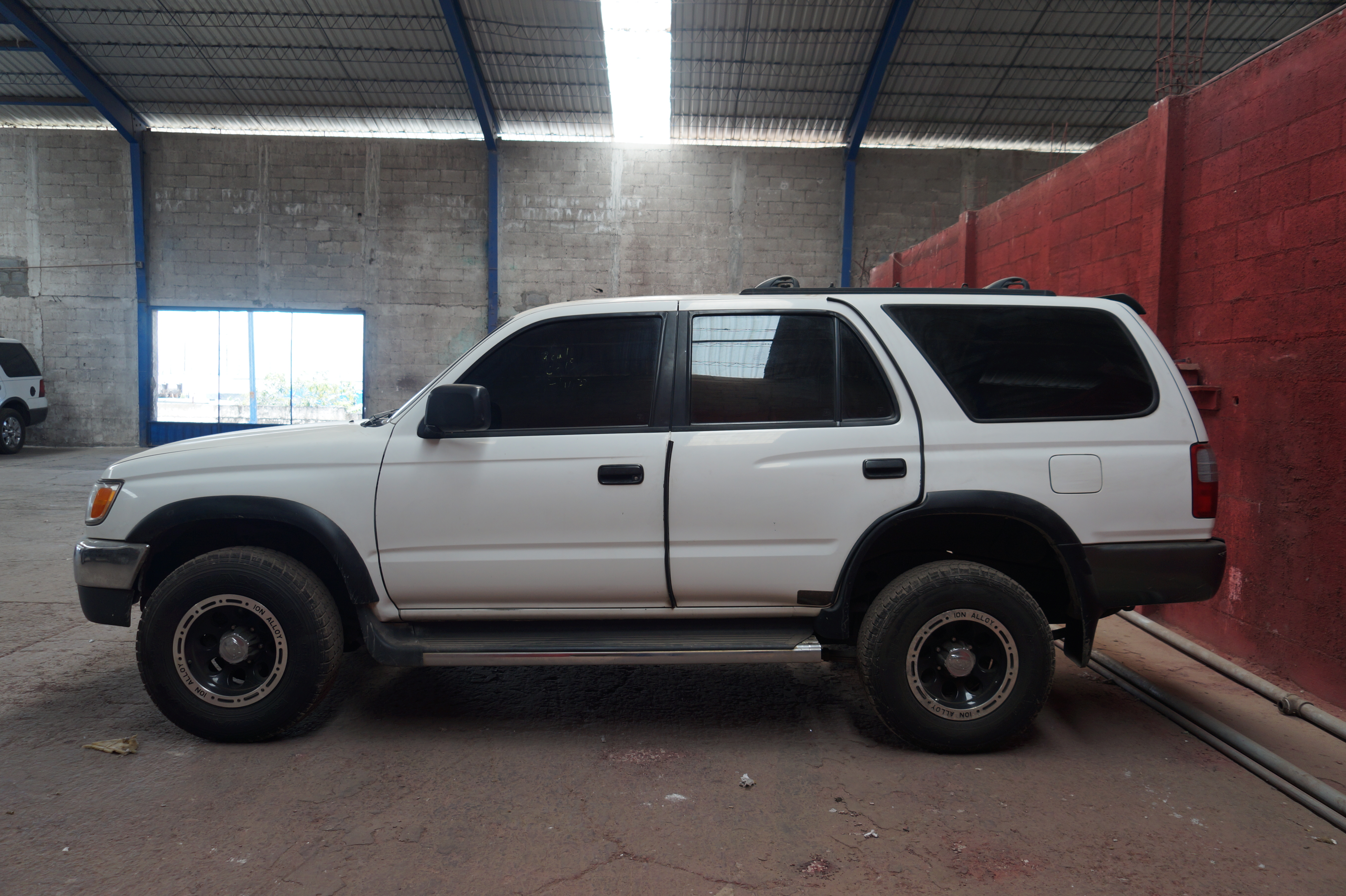 Camioneta Toyota 4Runner SR5 4x2 1997 (lote 17), fotografía 6