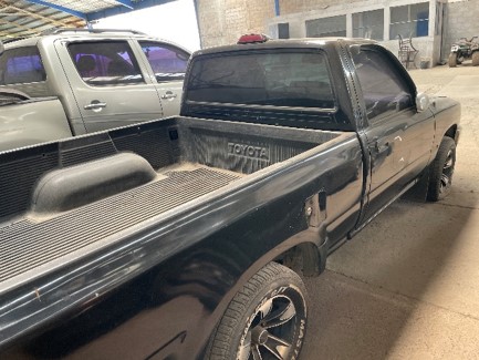 Pick Up Toyota 4X2 1994 (lote 21)