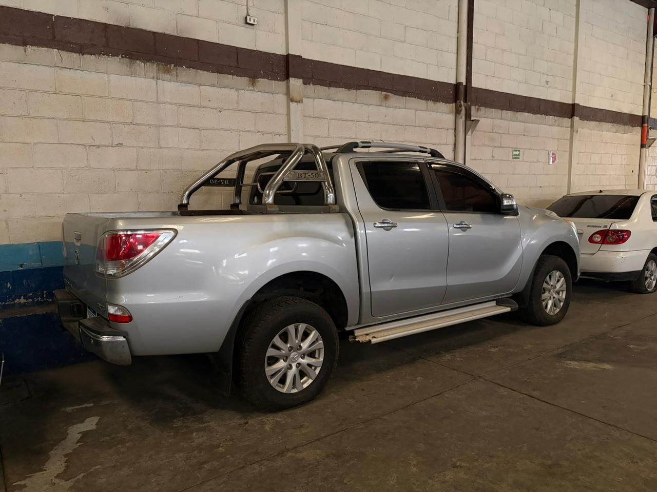 Pick up Mazda BT-50 4X4 DOBLE CAB AUTOM 2013 (lote 28), fotografía 3