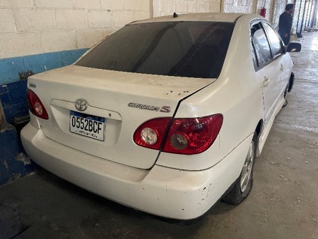 Automóvil Toyota Corolla S 2005 (lote 29)
