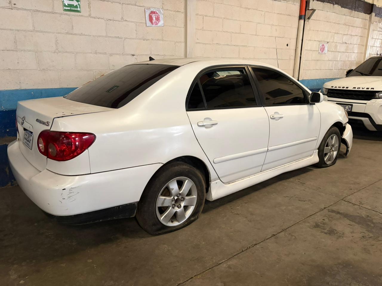 Automóvil Toyota Corolla S 2005 (lote 29), fotografía 4