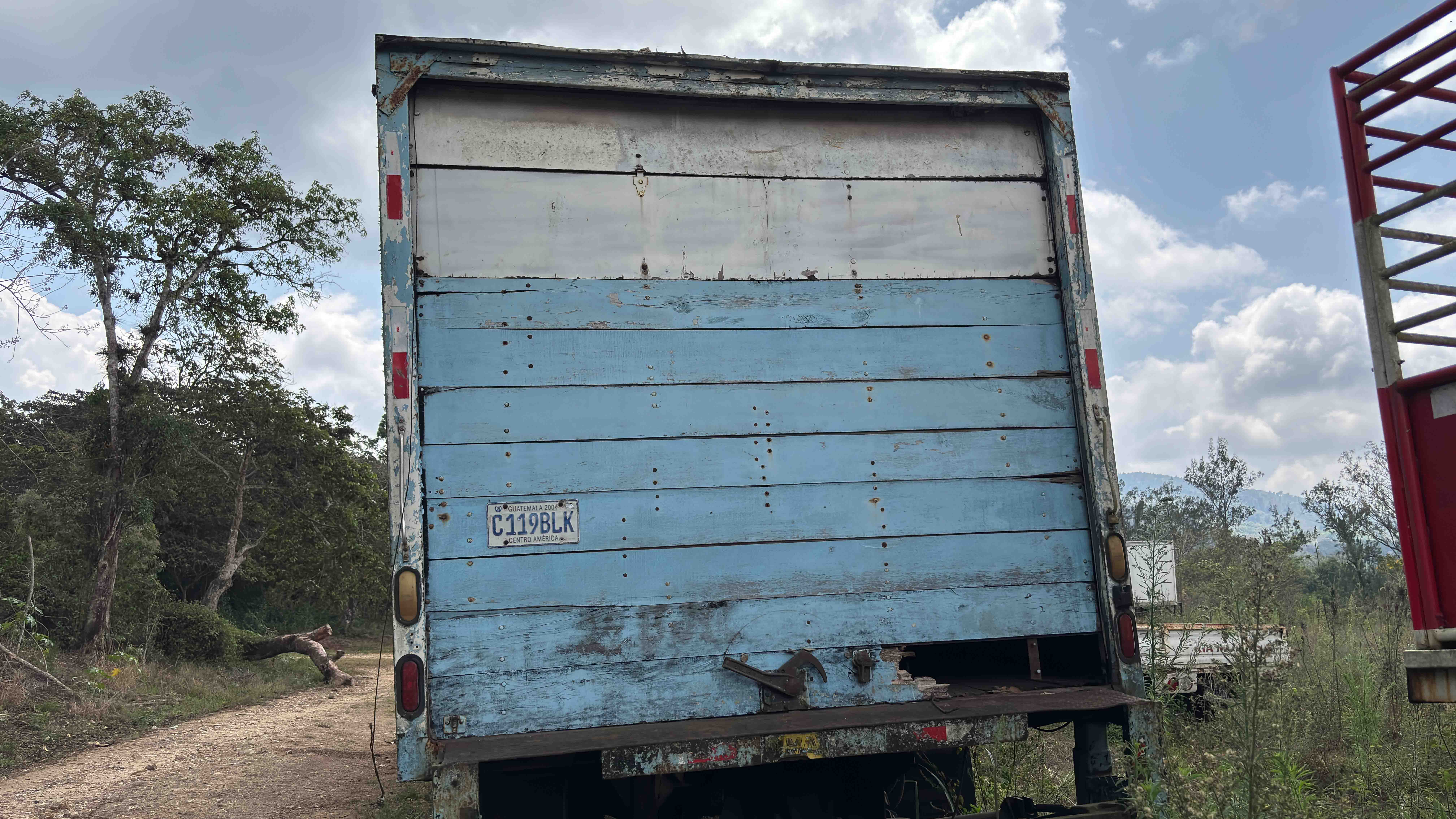 Camión Peterbilt Turbo Intercooled 1998 (lote 02), fotografía 3