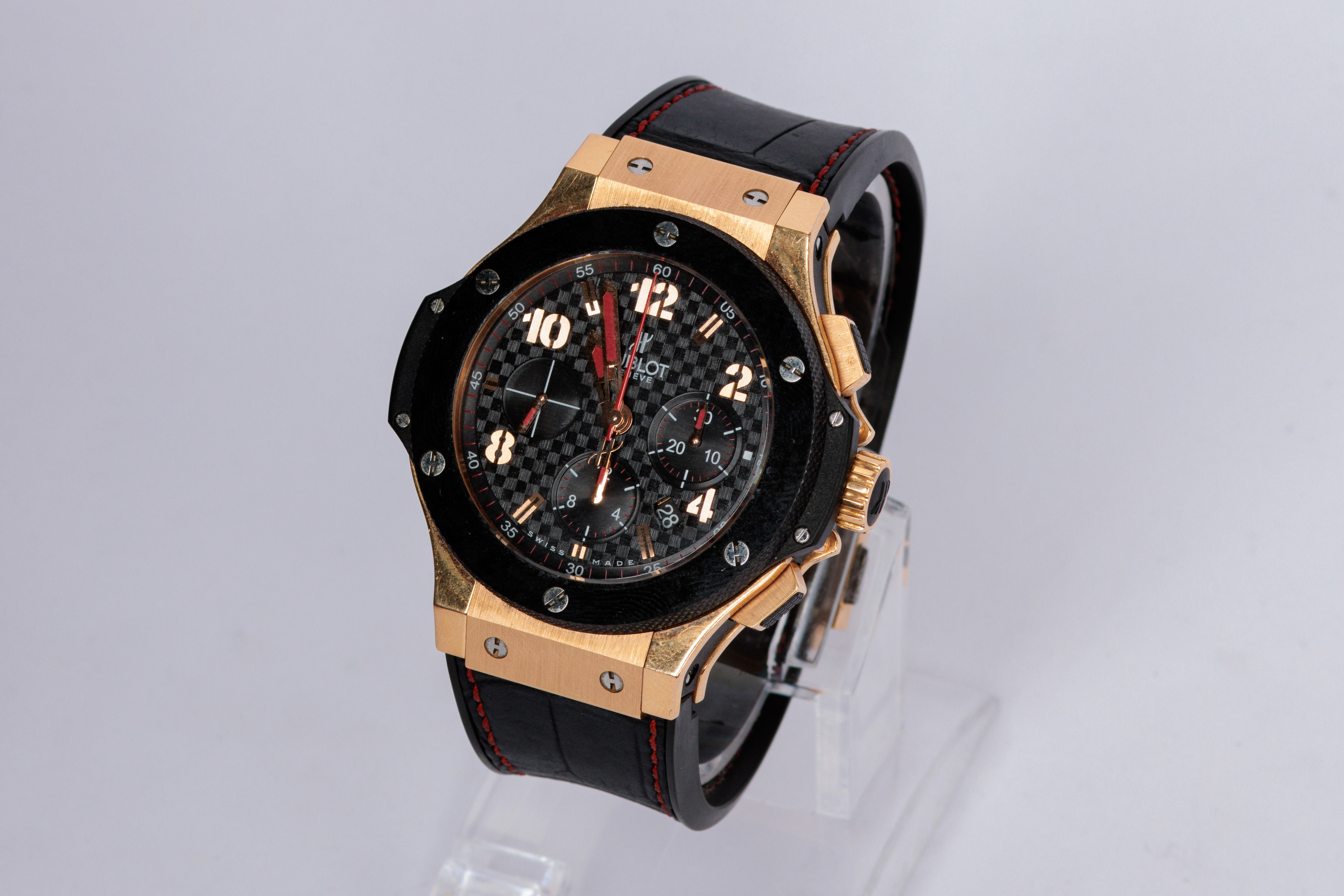 RELOJ: Marca Hublot Big Bang especial edition, automático, caja en oro rosa de 18Kt y… (lote 02), fotografía 2