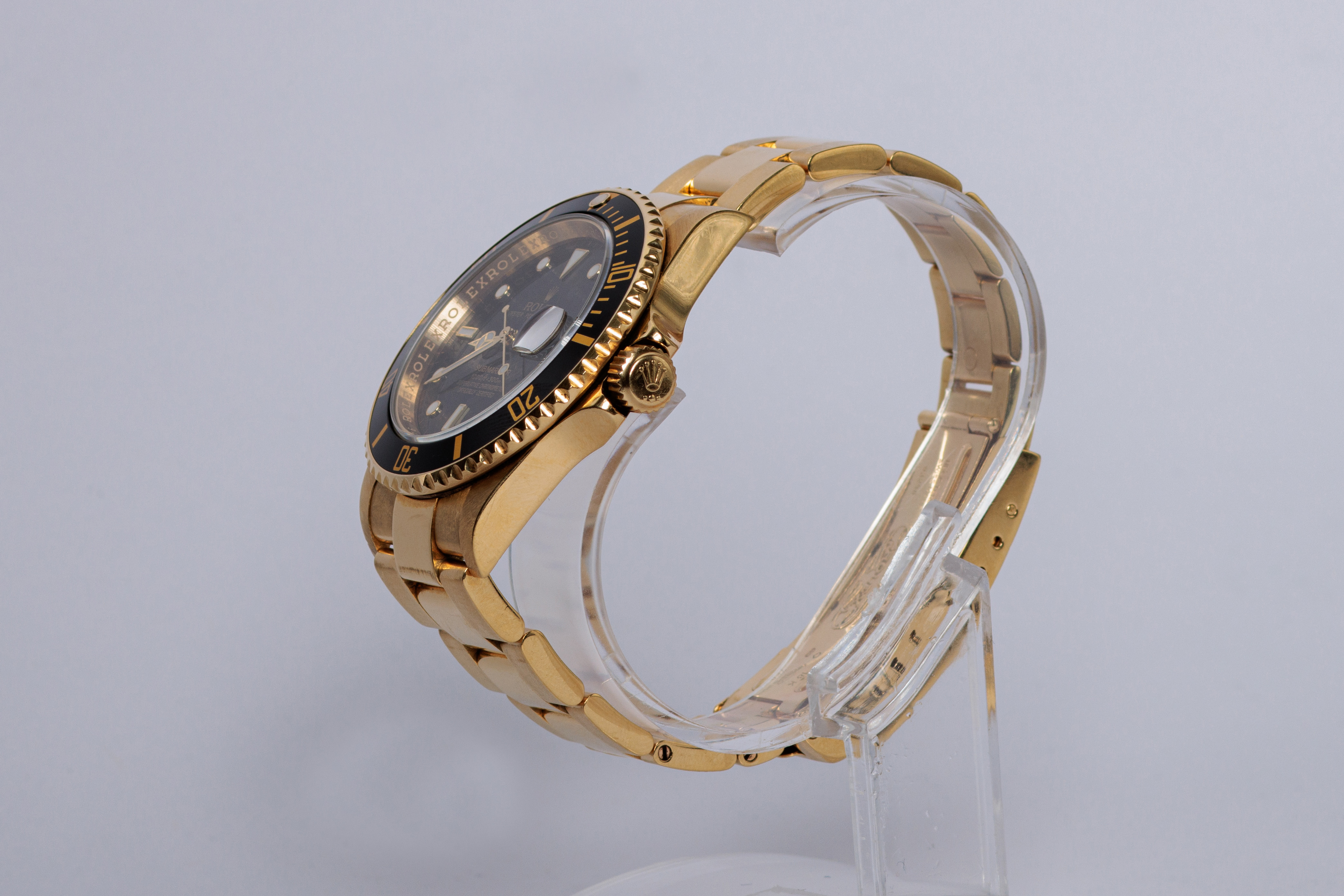 RELOJ: Marca Rolex, Submariner Date, automático, en oro amarillo de 18Kt, carátula… (lote 03), fotografía 3