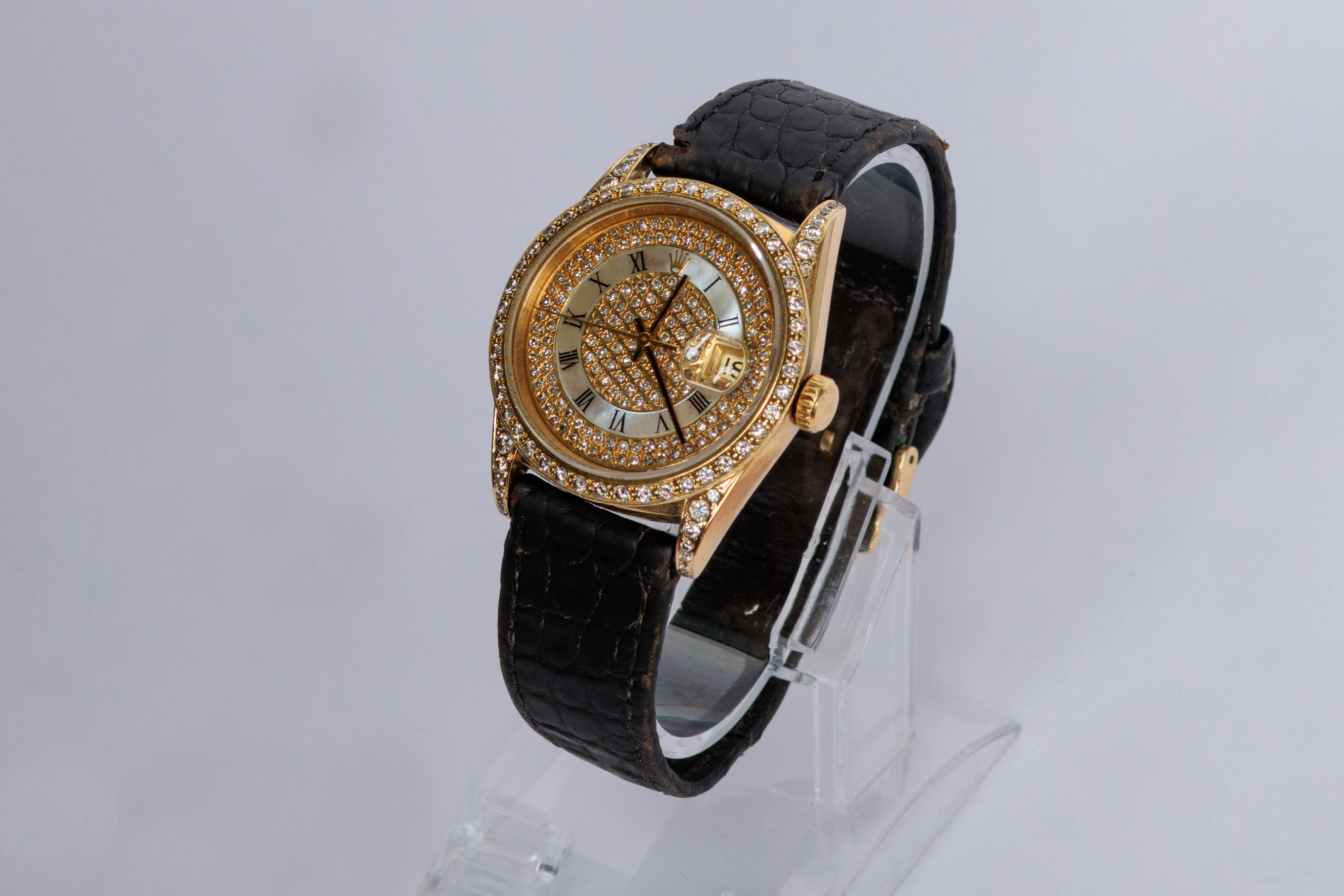 RELOJ: Marca Rolex, caja de 36mm, de oro amarillo de 14Kt con pulsera de piel (mal… (lote 08), fotografía 2