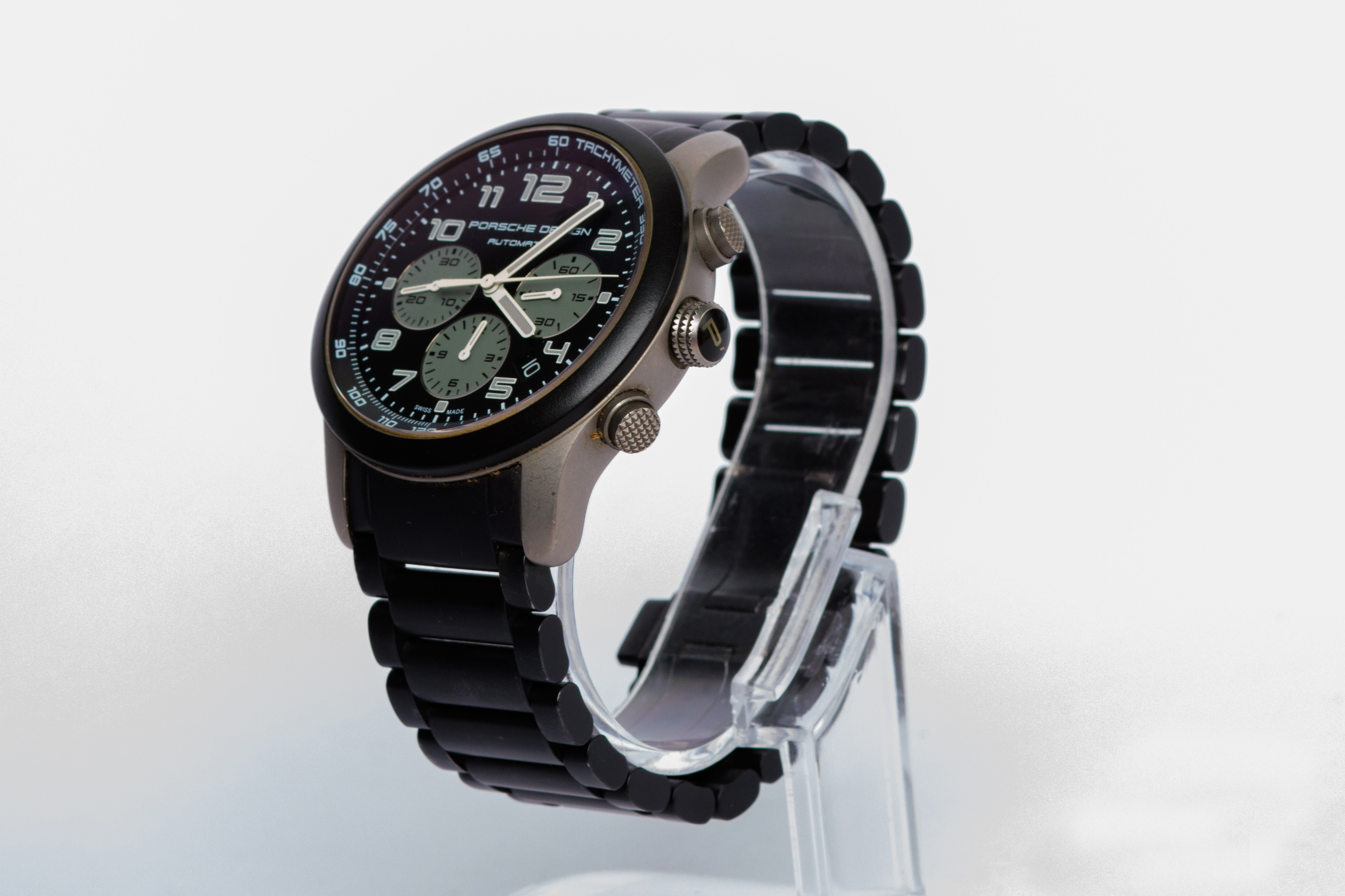 RELOJ: Marca Porsche Desing, titanium con baño iónico negro, caja de 42mm, corazón… (lote 11), fotografía 2