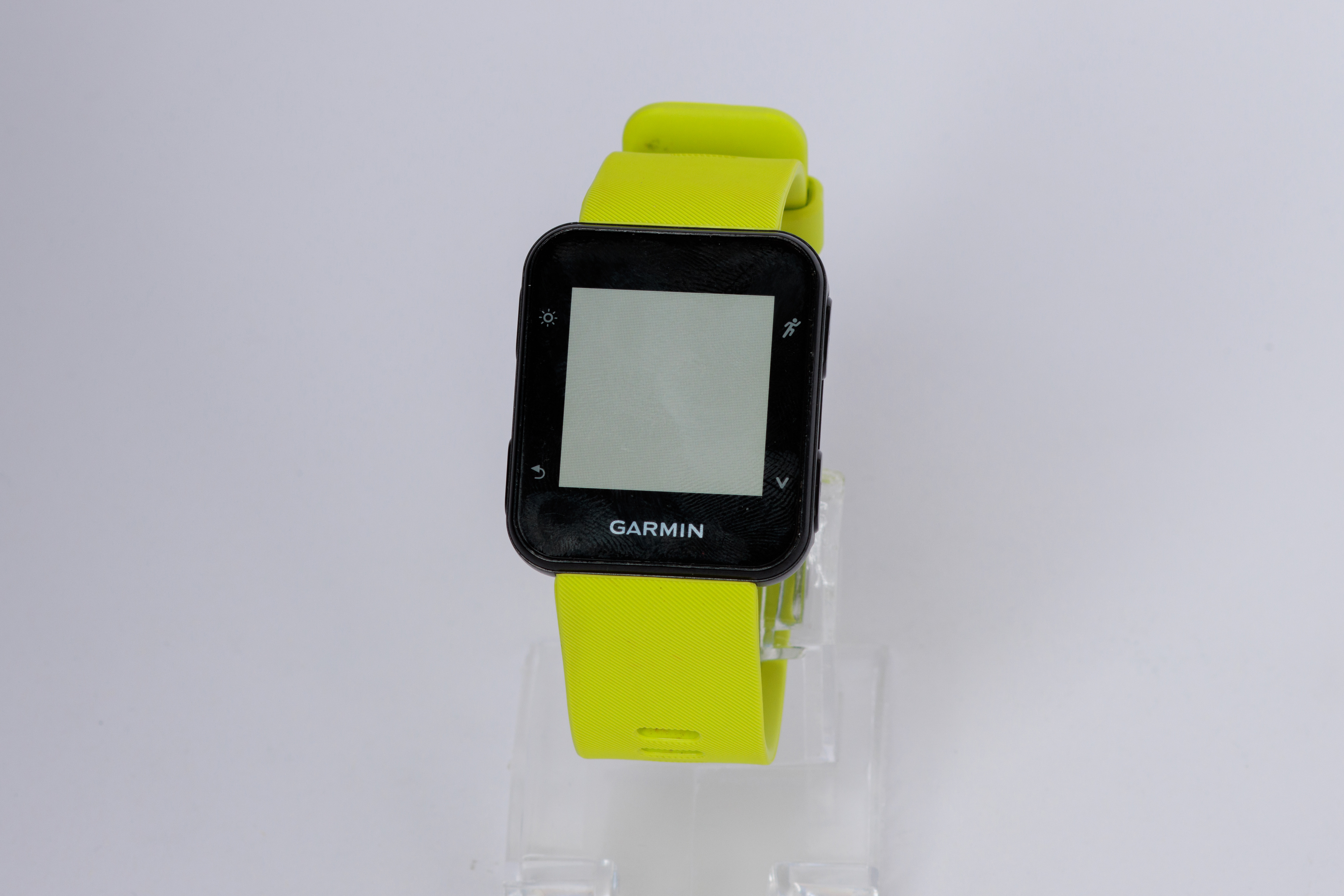 RELOJ: Marca Garmin, sin cargador, se desconoce su funcionamiento (lote 17)