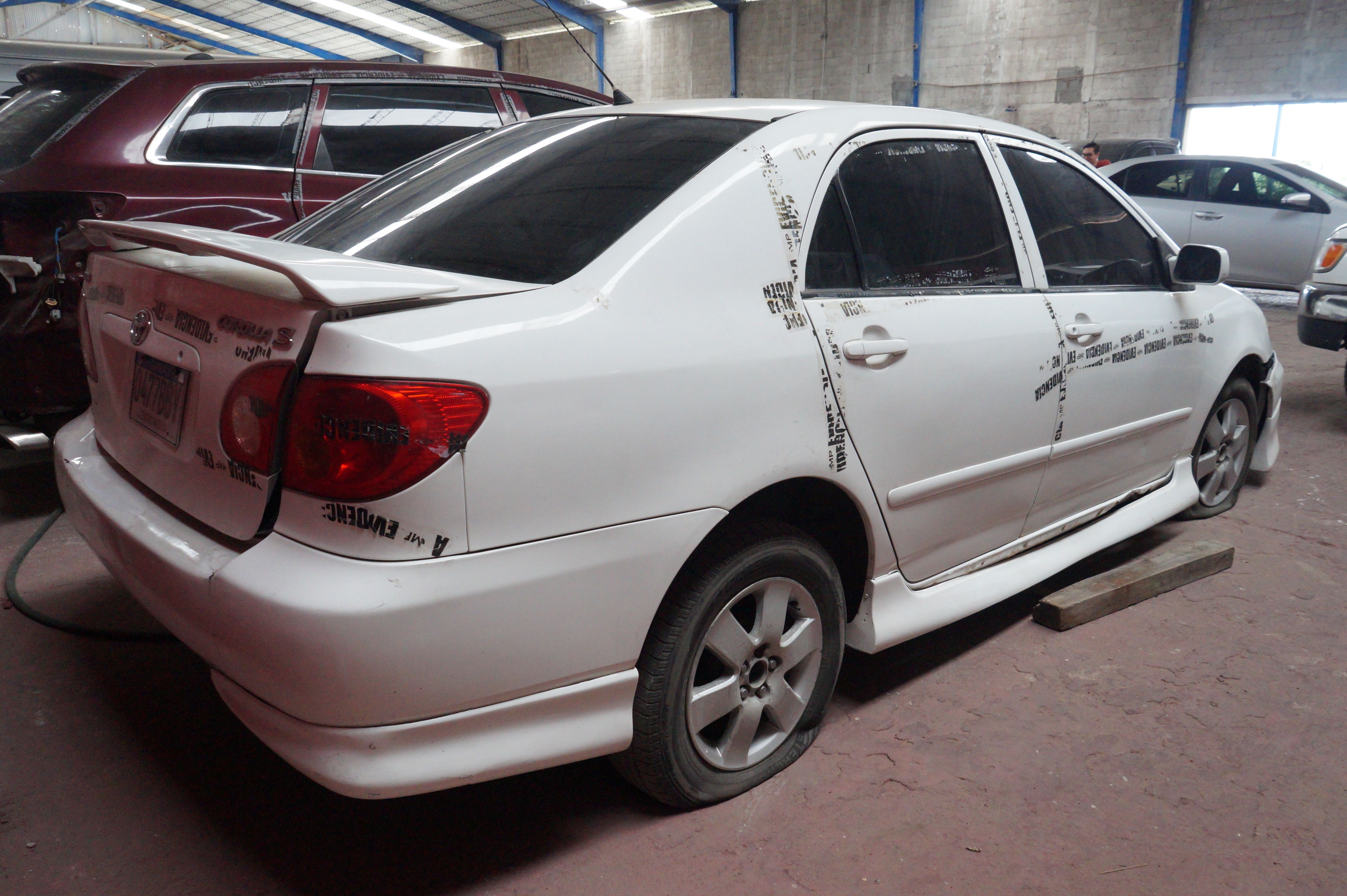 Automóvil Toyota Corolla S 2004 (lote 02), fotografía 4
