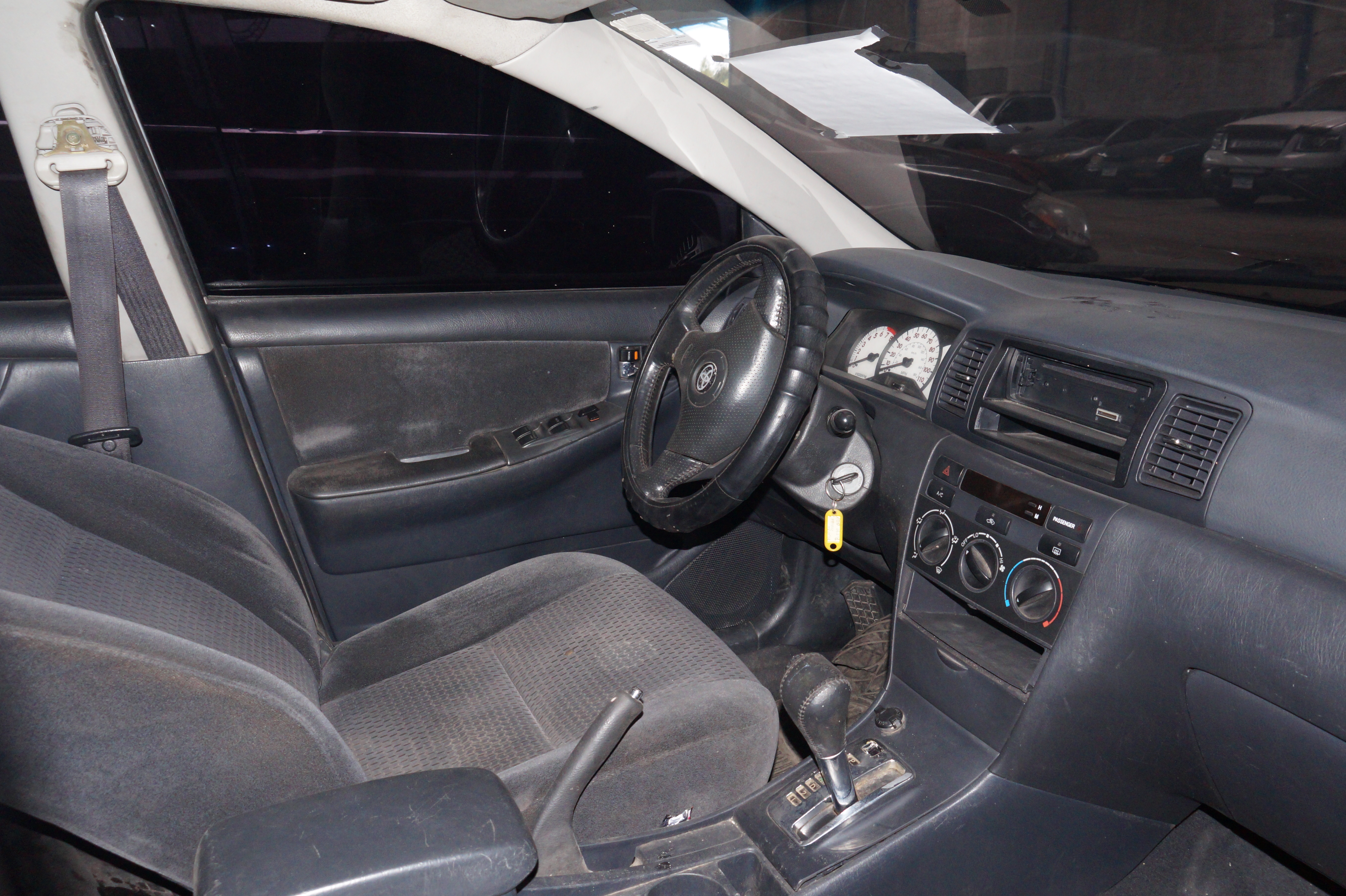 Automóvil Toyota Corolla S 2004 (lote 02), fotografía 7