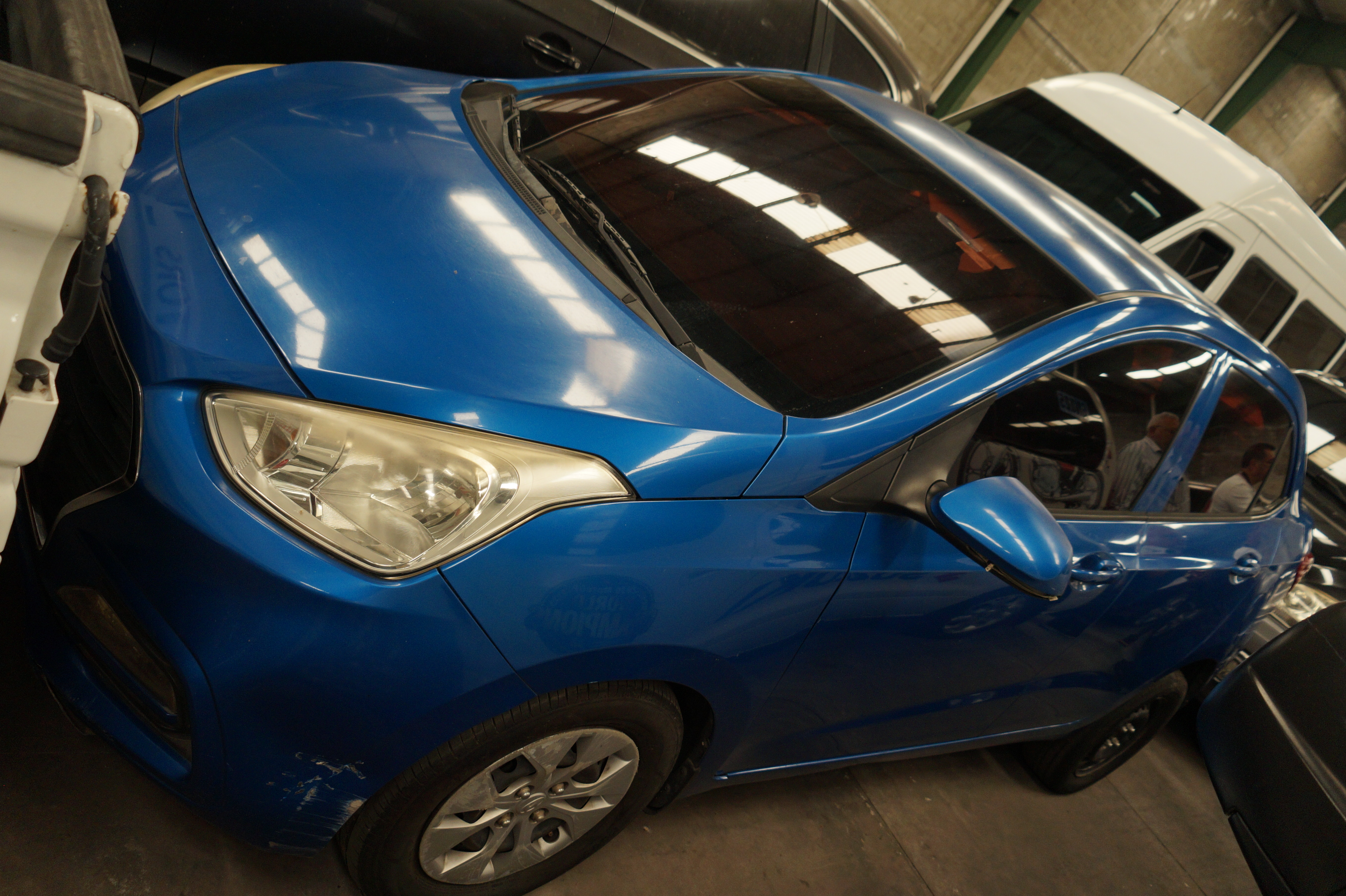 Automóvil Hyundai Grand i10 2018 (lote 15)