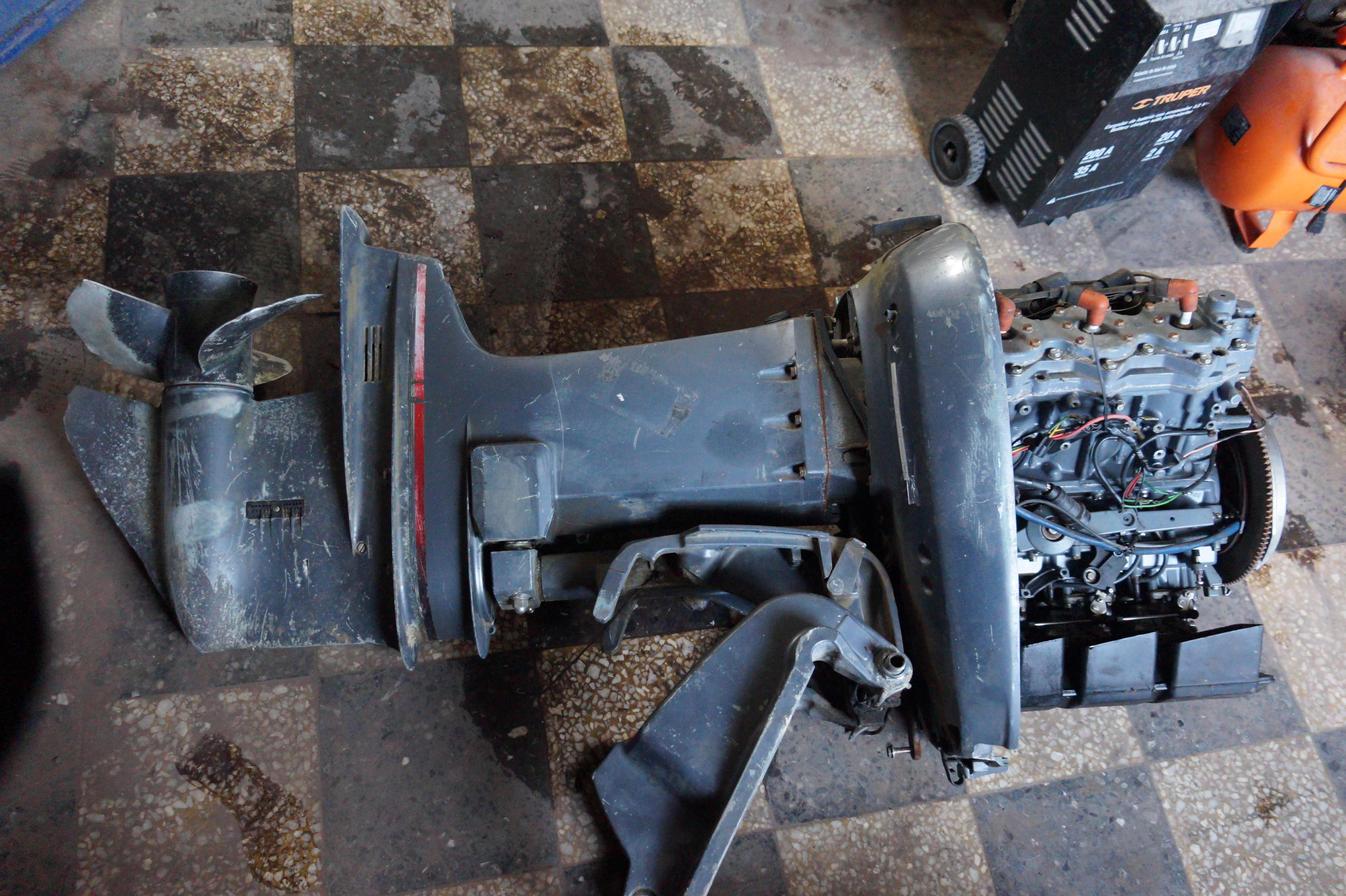 Motor marino fuera de borda Yamaha F225 (lote 33), fotografía 7