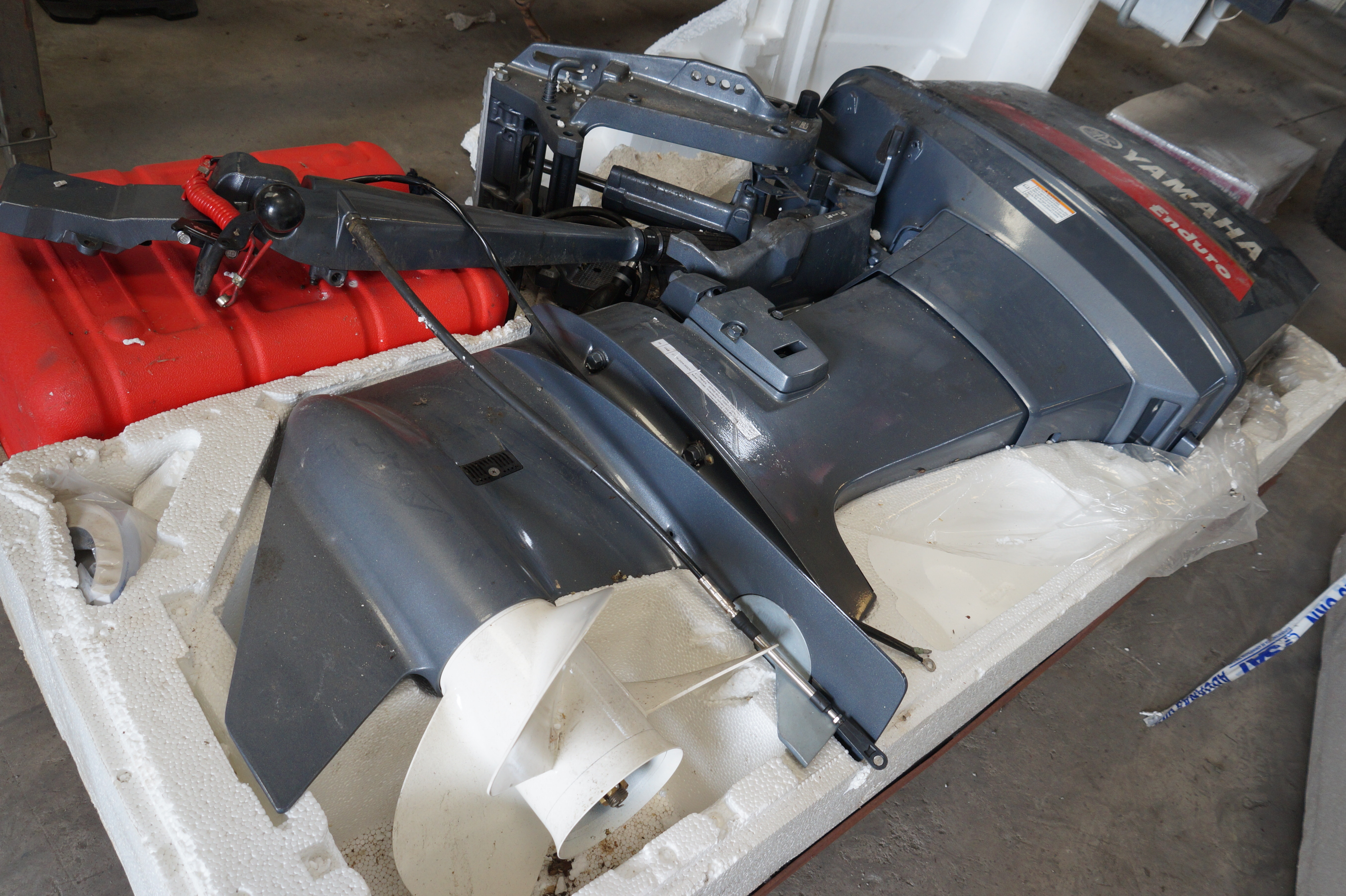 Motor marino fuera de borda Yamaha Enduro 75 (lote 35), fotografía 2