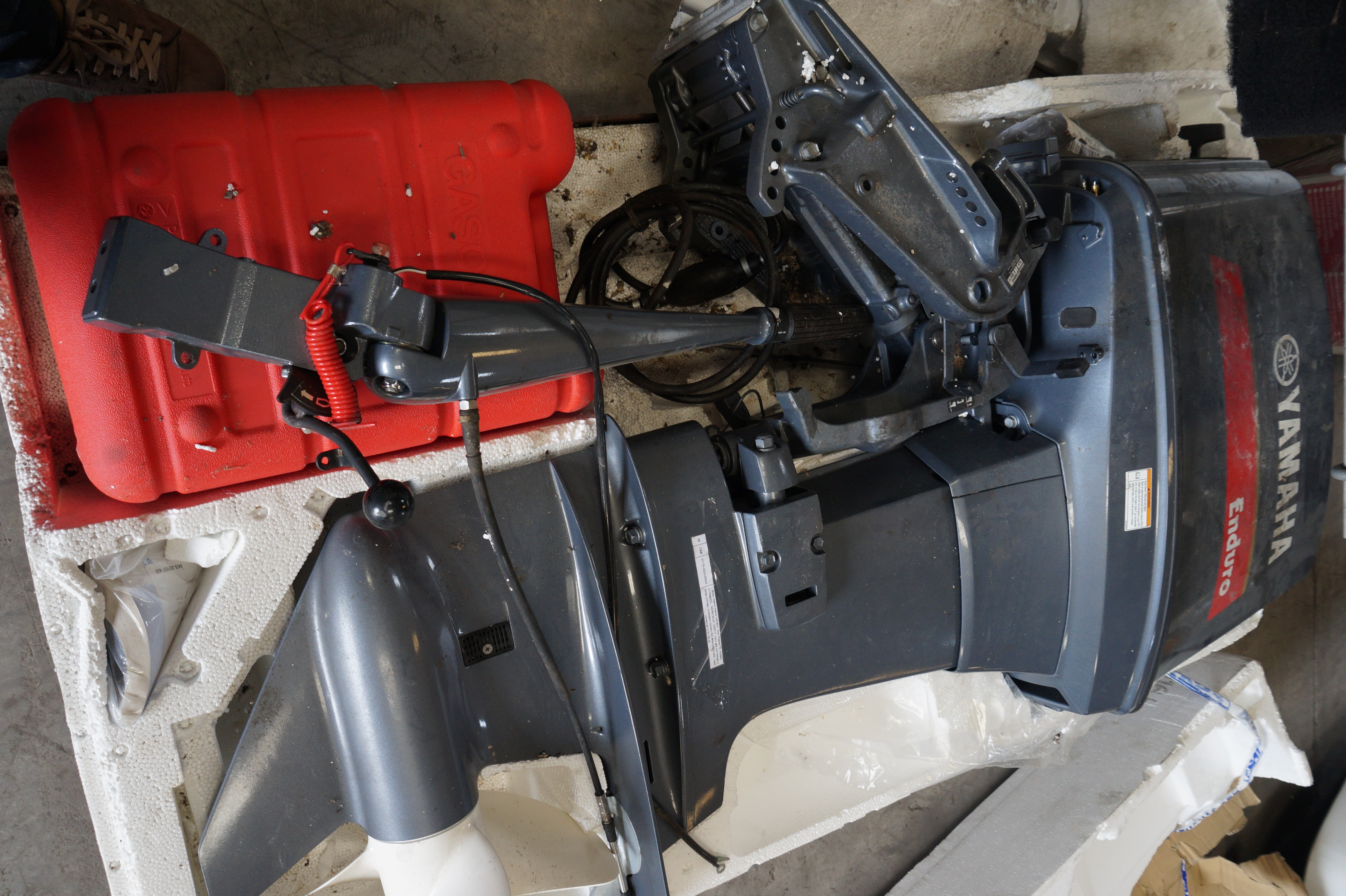 Motor marino fuera de borda Yamaha Enduro 75 (lote 35), fotografía 3